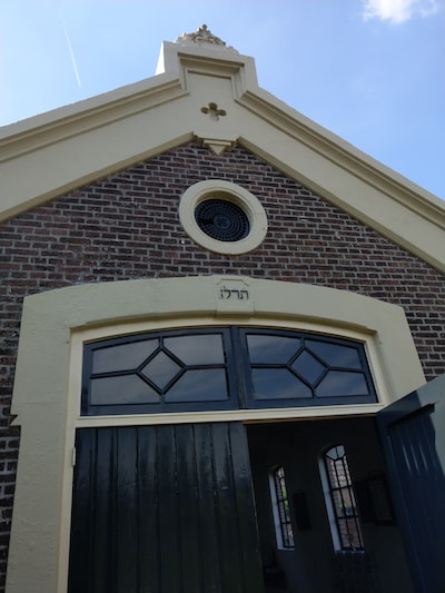 Joodse begraafplaats in Tiel open voor expositie en rondleidingen