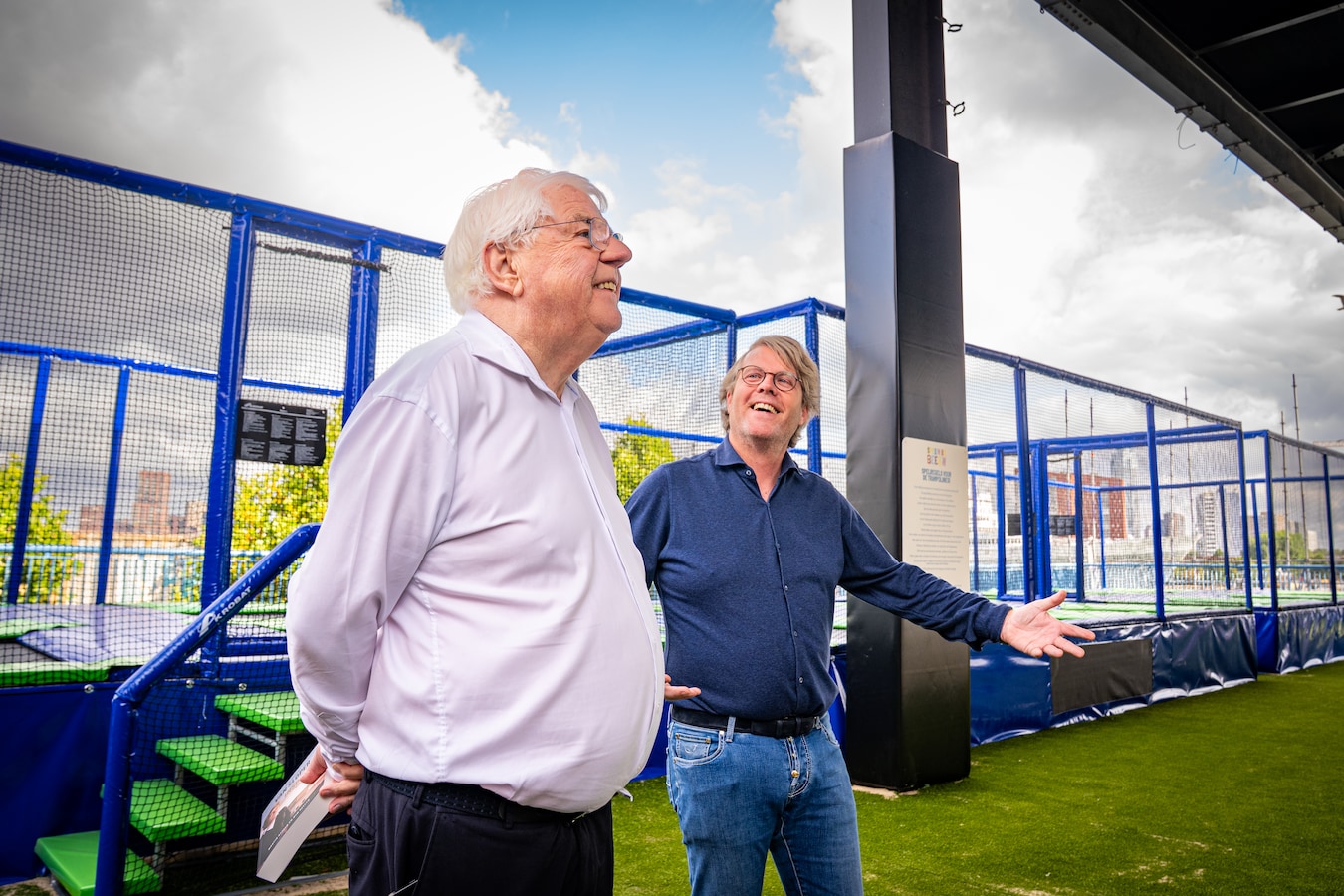 hennie-van-der-most-en-wim-beelen-in-het-speelpark-in-de-voormalige-afvalcentrale