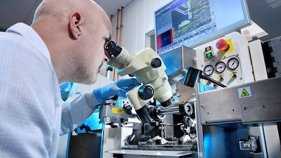 Kunnen we betere chips maken dan de Chinezen? Het antwoord op die vraag moet uit Nijmegen komen