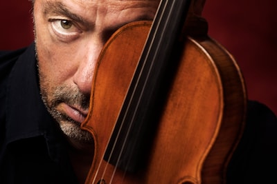 Micha Molthoff geef vioolconcert in Wijk bij Duurstede