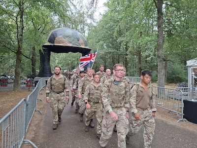 Militair doet voor het eerst mee en ligt er uit op dag drie: een grote appel te weinig bepakking