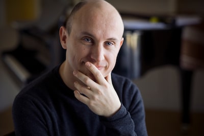 Alexei Ogrintchouk leidt romantisch concert in Nijmegen
