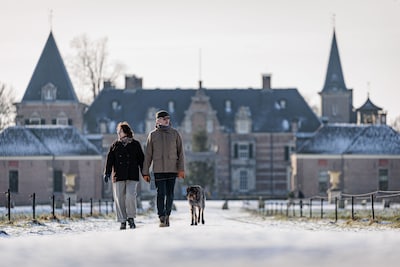 Bewolkt en ijskoud door snijdende oostenwind, vanavond weer ijzel in noordoosten