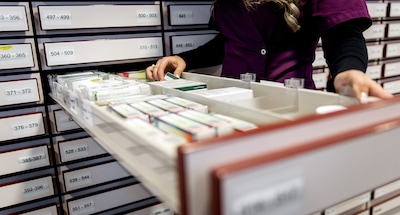 Levering van populaire bloedverdunner tijdelijk hervat na conflict over prijsverhoging