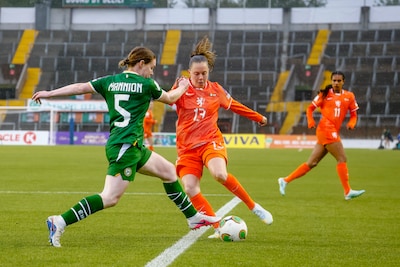 LIVE WK-kwalificatie | Oranje moet winnen om directe plaatsing voor WK in eigen hand te houden, wissels zitten in Ierland in de regen