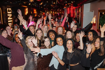Vrouwen zoeken vriendschap via The Social Girls Club: ‘Er rust een taboe op zeggen dat je nieuwe vri