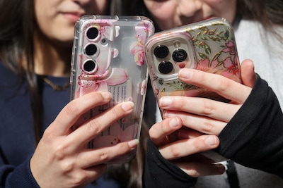 Britse regering kondigt avondklok op sociale media voor tieners aan