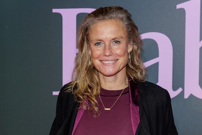 Sophie Hilbrand komt met miniserie over oudejaarsconferences