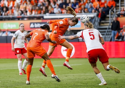 LIVE WK-kwalificatie | Oranje-captain Janssen gewi