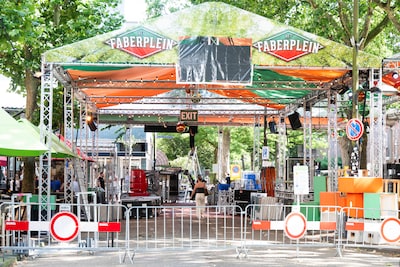 Van het eiland tot de Molenstraat: de feesttenten schieten uit de grond voor de Vierdaagsefeesten