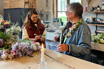 Doetinchemse Novi geeft bloemstukken een tweede leven: ‘Soms raakt het je als er nog een persoonlijk