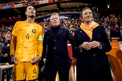 KNVB-directeur Marianne van Leeuwen resoluut: pas ná WK in gesprek over toekomst Ronald Koeman
