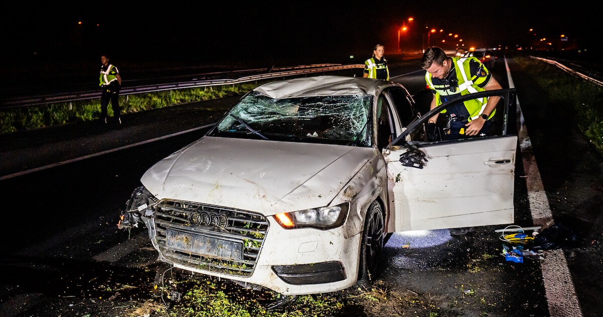 Auto zwaar beschadigd bij ongeval op A325.