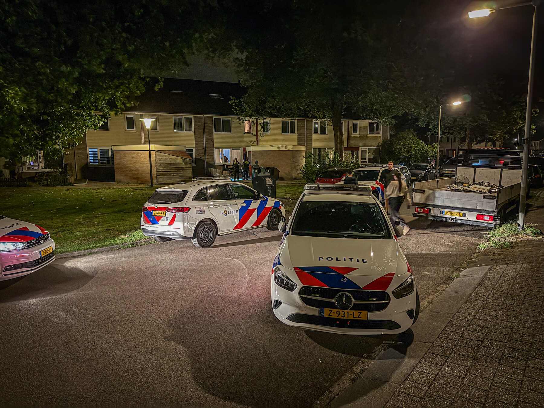 Agressieve Groesbekenaar (31) richt woede tot politie na arrestatie bij vermeend schietincident in Arnhem