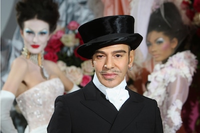 Met Gala-tentoonstelling ter ere van John Galliano gaat niet door na kritiek op antisemitische uitlatingen