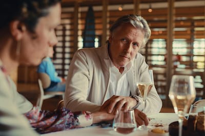 Vier sterren voor slotseizoen Knokke Off: Daan Schuurmans steelt de show als nieuwe schurk