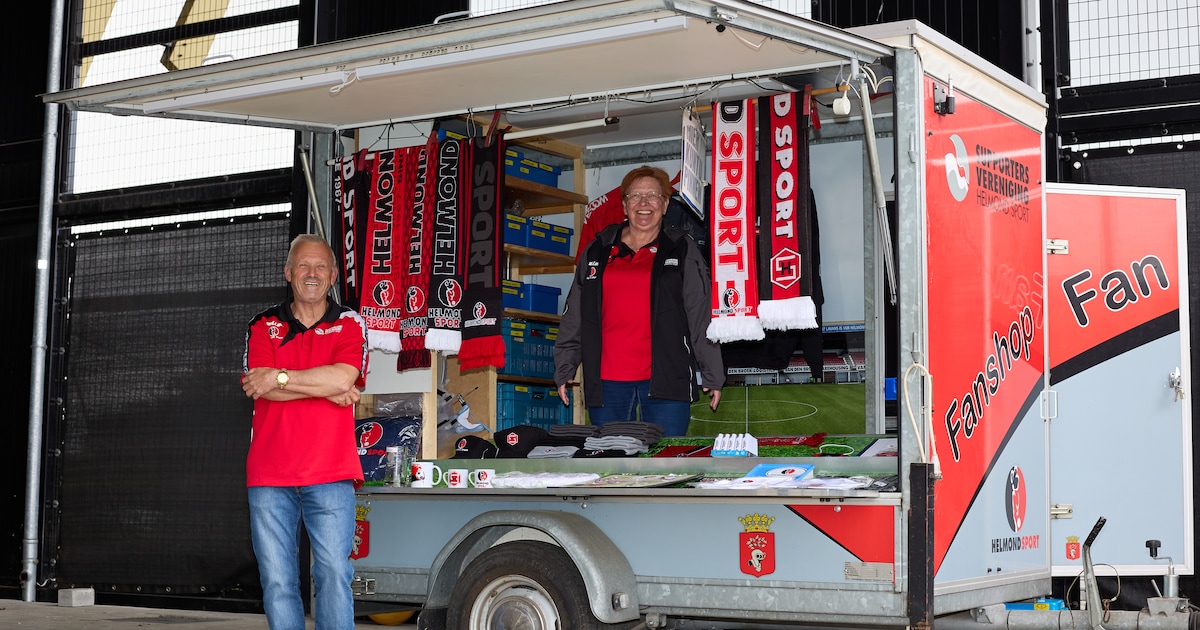 Mario (62) en Marion (71) venten al heel lang met Helmond Sport-spullen: ‘Niets verkopen kun je niet