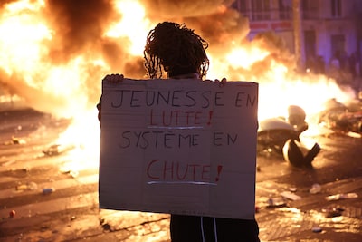 Live rellen Frankrijk | 1.200 arrestaties en 150 politieagenten gewond, ook rellen in Italiaanse steden