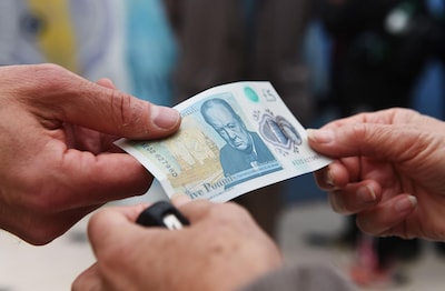 Kritiek op verwijderen Churchill van Britse bankbiljetten: ‘We vlakken onze geschiedenis uit’