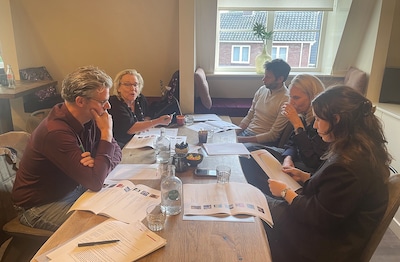 Enge standbeelden, krachtige vrouwen: zo worstelde de jury met de verkiezing van de Grootste Twenten