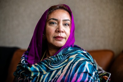 ‘Ik dacht dat het een feestje was’: Lubna (51) over de dag die haar leven voorgoed veranderde