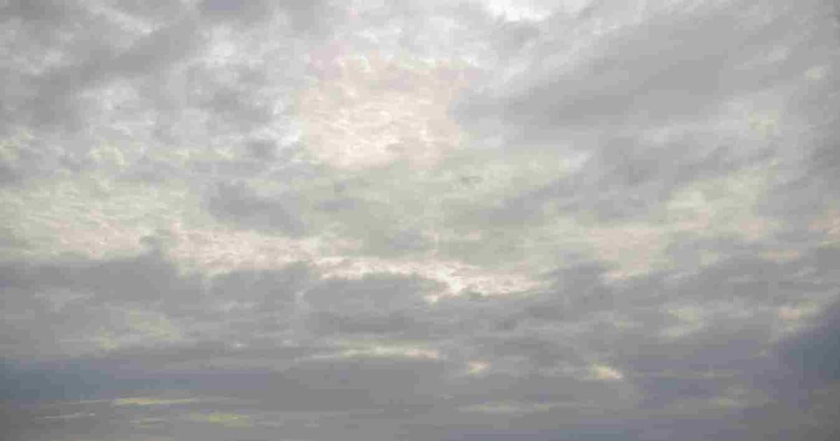 Bewolkt en enige tijd sneeuwval in Lingewaard in de nacht