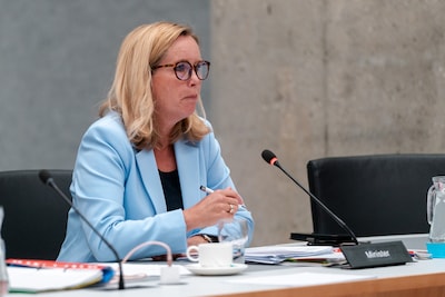 Ongehoord Nederland sommeert oud-minister Klever om gevoelig boek: ‘Laat me niet bang maken’