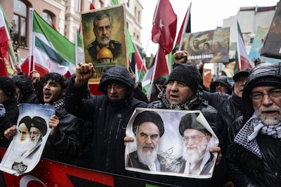 President Iran: 'Aanval op ayatollah Ali Khamenei staat gelijk aan totale oorlog'