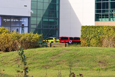 Meerdere gewonden bij incident in Grolsch-fabriek: slachtoffers overgebracht naar ziekenhuis
