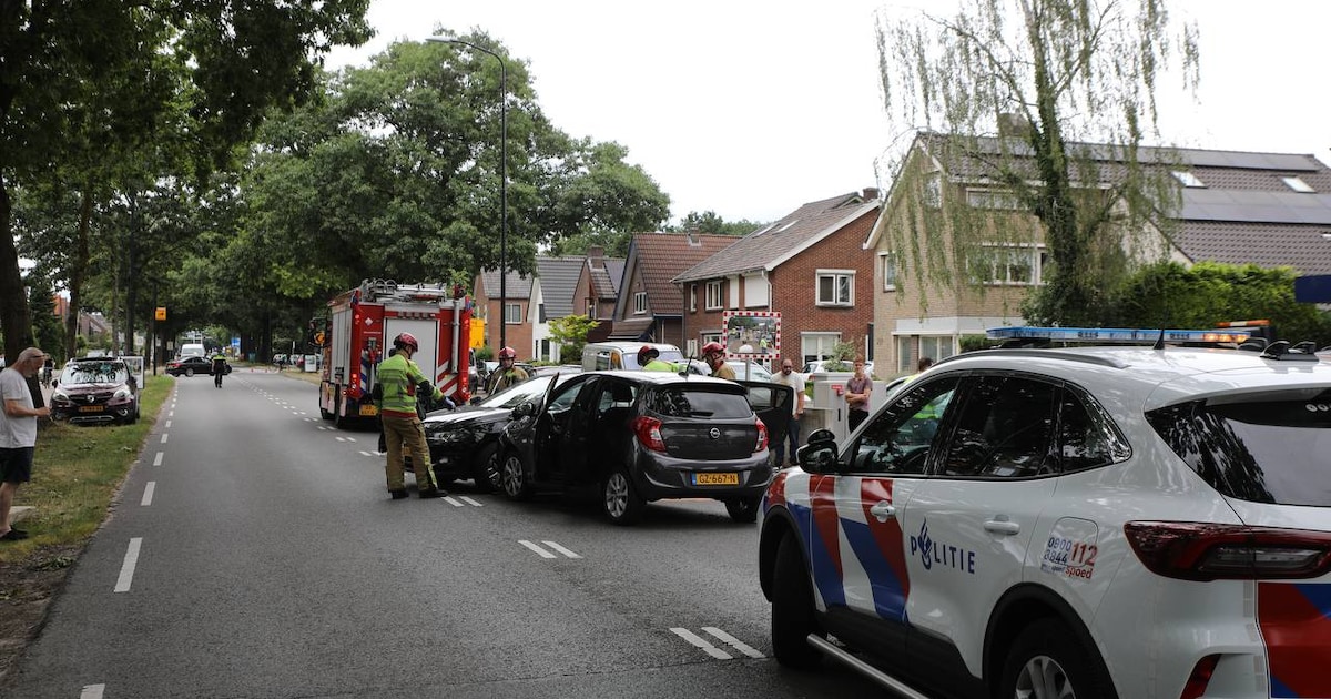 Ongeluk op Arnhemseweg in Apeldoorn