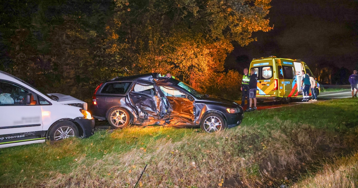 Twee gewonden bij botsing op Barneveldsestraat bij Scherpenzeel
