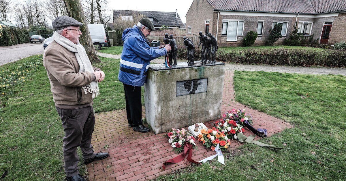 Bloemen in Megchelen en Rees ter nagedachtenis aan oorlogsslachtoffers, ‘hoop tot in de eeuwigheid’