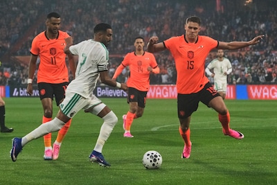 LIVE Oranje | Malen raakt de paal en afgekeurde goal Reijnders in openingsfase, Summerville begint goed