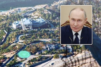 Nieuw paleis van Poetin ontdekt op de Krim: luxueuze villa met kunstmatig zandstrand, pier en heliplatform