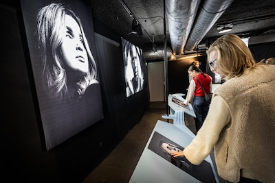 Vernieuwd MuZIEum opent met fotoexpositie die niet gezien hoeft te worden