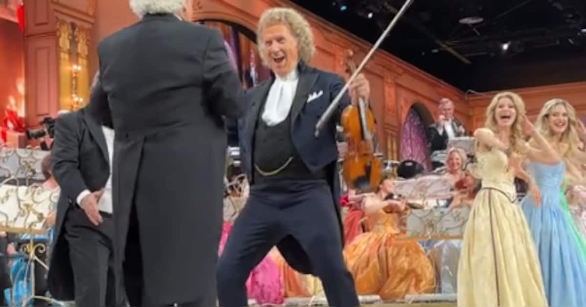 André Rieu (76) gaat los op podium met hitduo, kijkers geloven ogen ...