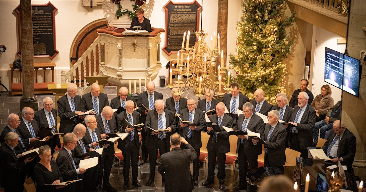 chr-heurns-mannenkoor-geeft-kerstconcert-in-dinxperlo-regio-de