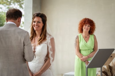 Van recherche naar romantiek: deze nieuwe trouwambtenaar zie je straks in Married at First Sight