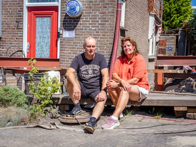 Astrid en Eric zien hun huis in één nacht 51 centimeter wegzakken: ‘Het was krak, boem’