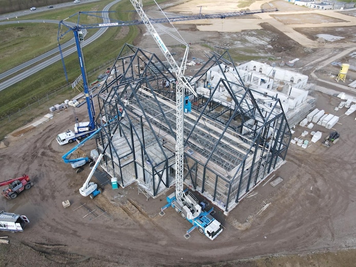kesteren-krijgt-een-nieuwe-megakerk-met-1750-plaatsen-en-die-zijn