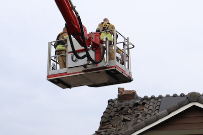 Storm leidt tot schade aan dak in Geldermalsen