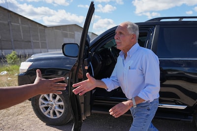 Door Trump gesteunde kandidaat wint na weken vertraging presidentsverkiezingen in Honduras