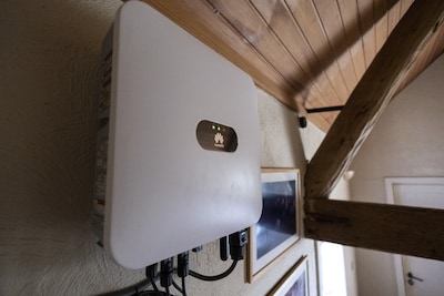 Enexis gaat betalen als je zonnepanelen uit laat zetten
