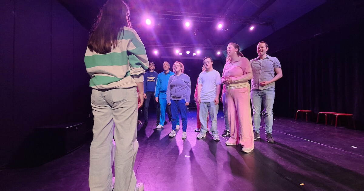 Theater Klare Taal verkent de online wereld en JO16-1 van SC Bemmel kampioen