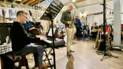 Jazzsessie met JOOMM en gastsolist in Overasselt
