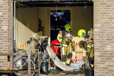 Brand in garage naast woning in Meteren