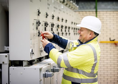 Alliander investeert 2,1 miljard euro in stroomnet, maar wachtlijst groeit nóg harder