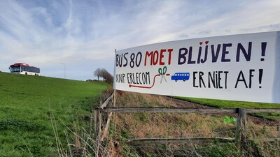 Er zijn slechts 180 inwoners, maar de petitie is al door 446 mensen ondertekend: dorp zet alles op alles voor buslijn