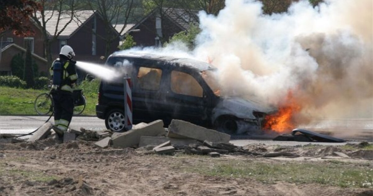Auto totaal uitgebrand