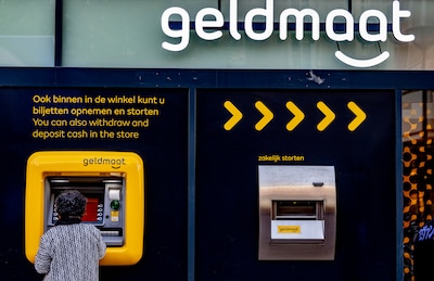 ABN Amro en ING verhogen tarieven betaalrekeningen